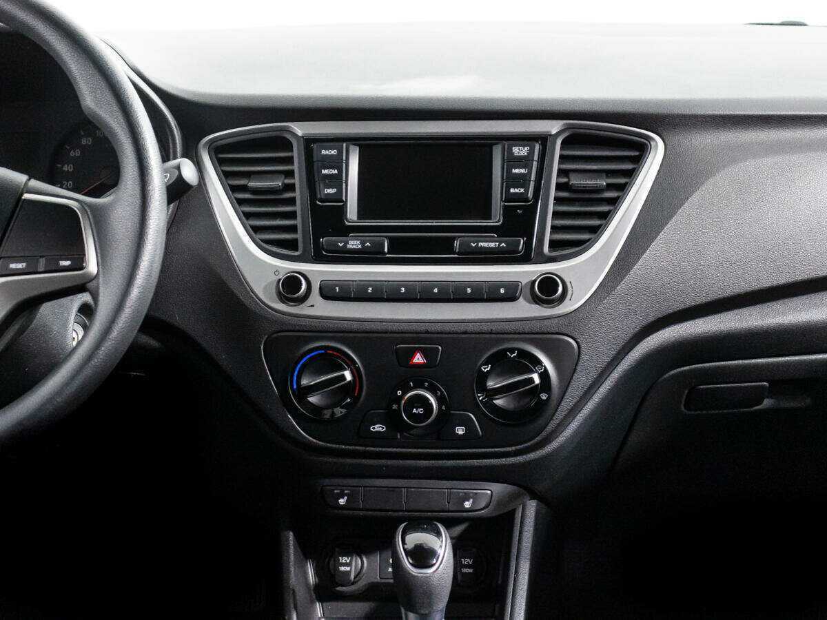 Купить Hyundai Solaris с пробегом. Фото: #13