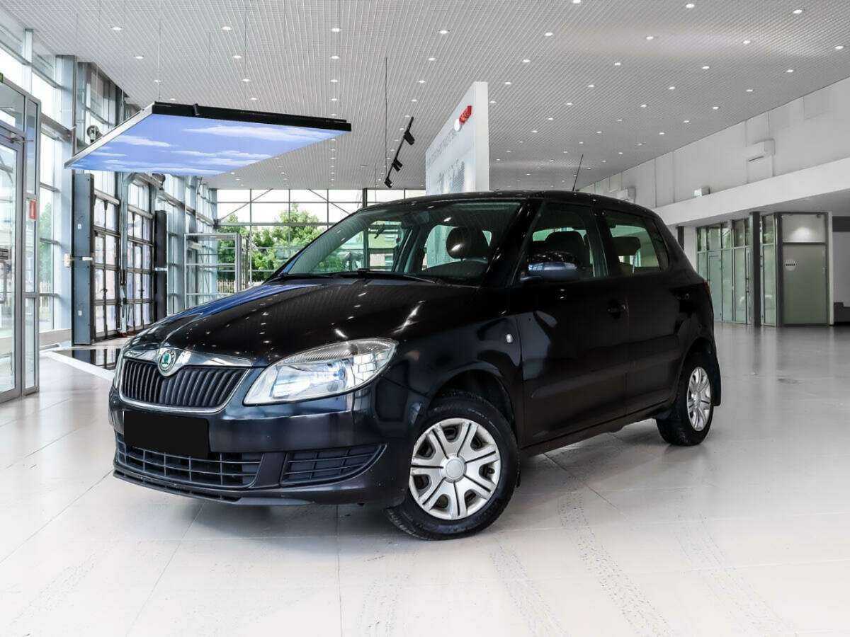 Купить Skoda Fabia с пробегом. Посмотреть фото