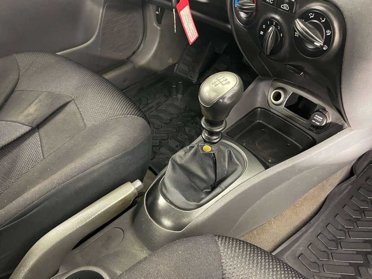 Купить Kia Rio с пробегом. Фото: #14