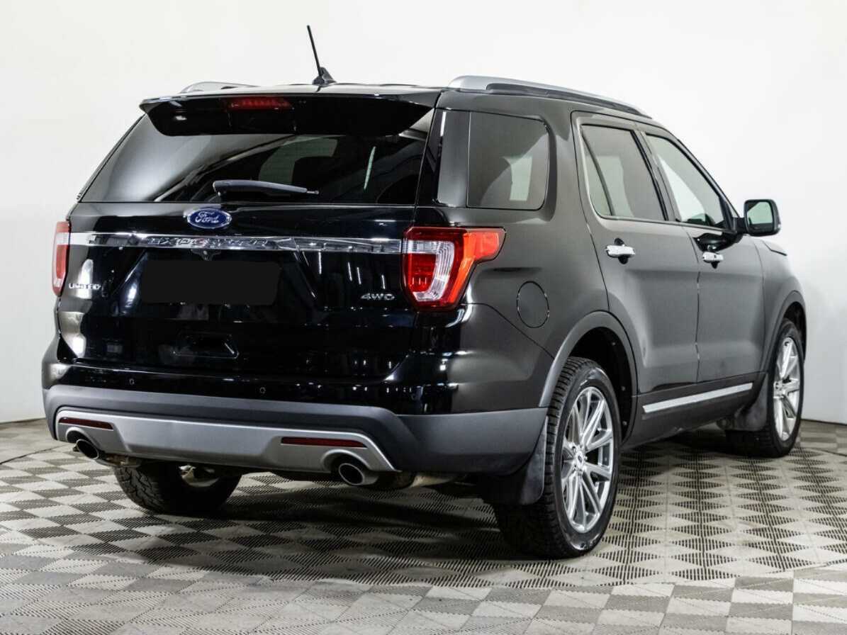 Купить Ford Explorer с пробегом. Фото: #3