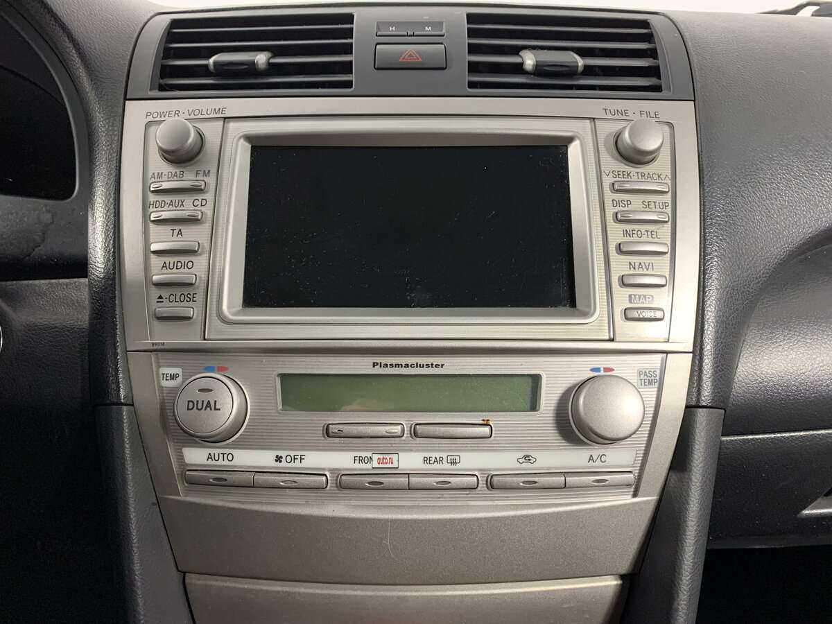 Купить Toyota Camry с пробегом. Фото: #11