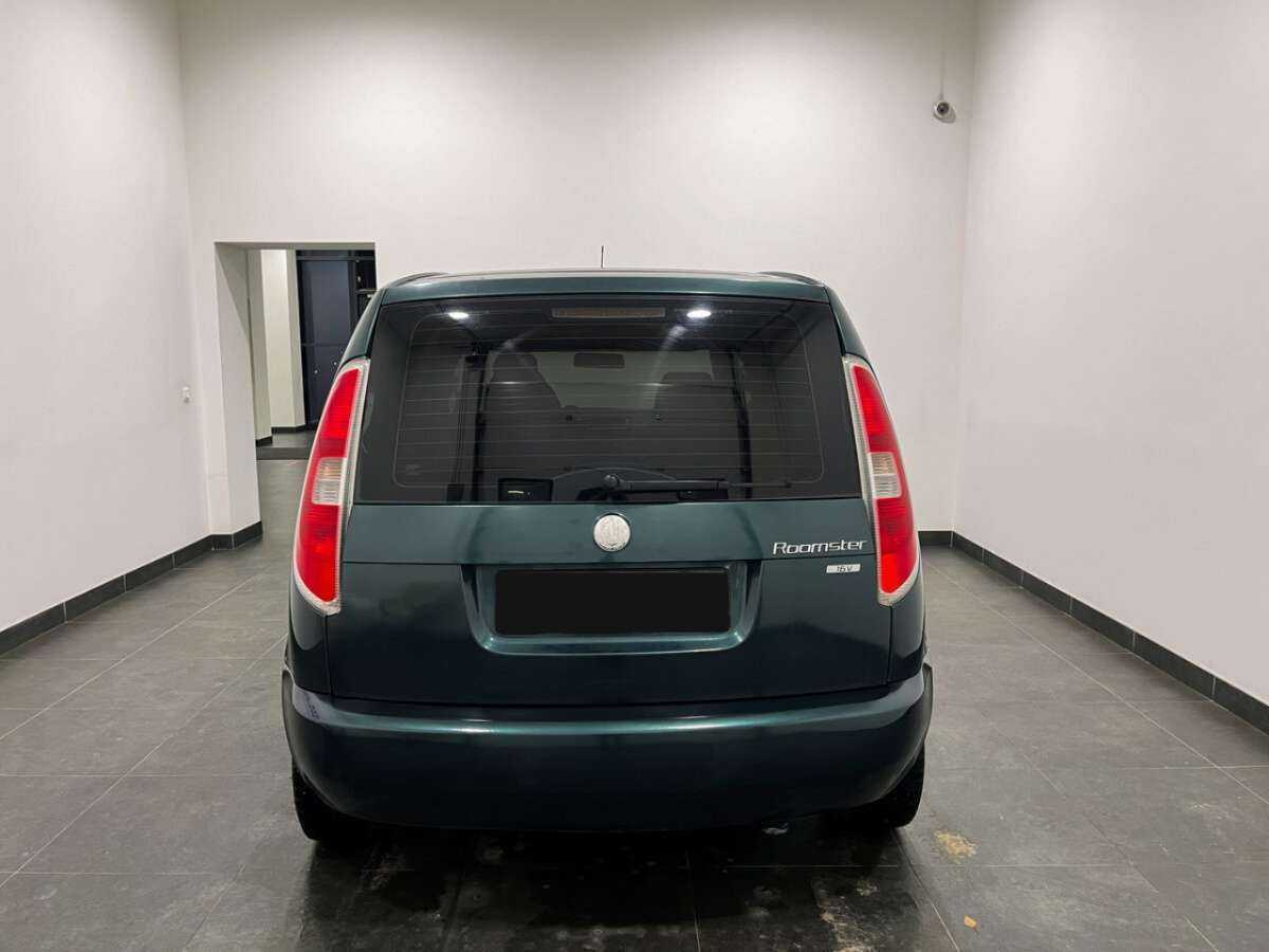 Купить Skoda Roomster с пробегом. Фото: #3