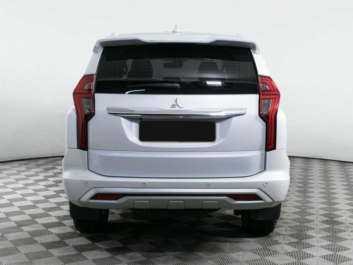 Купить Mitsubishi Pajero Sport с пробегом. Фото: #4