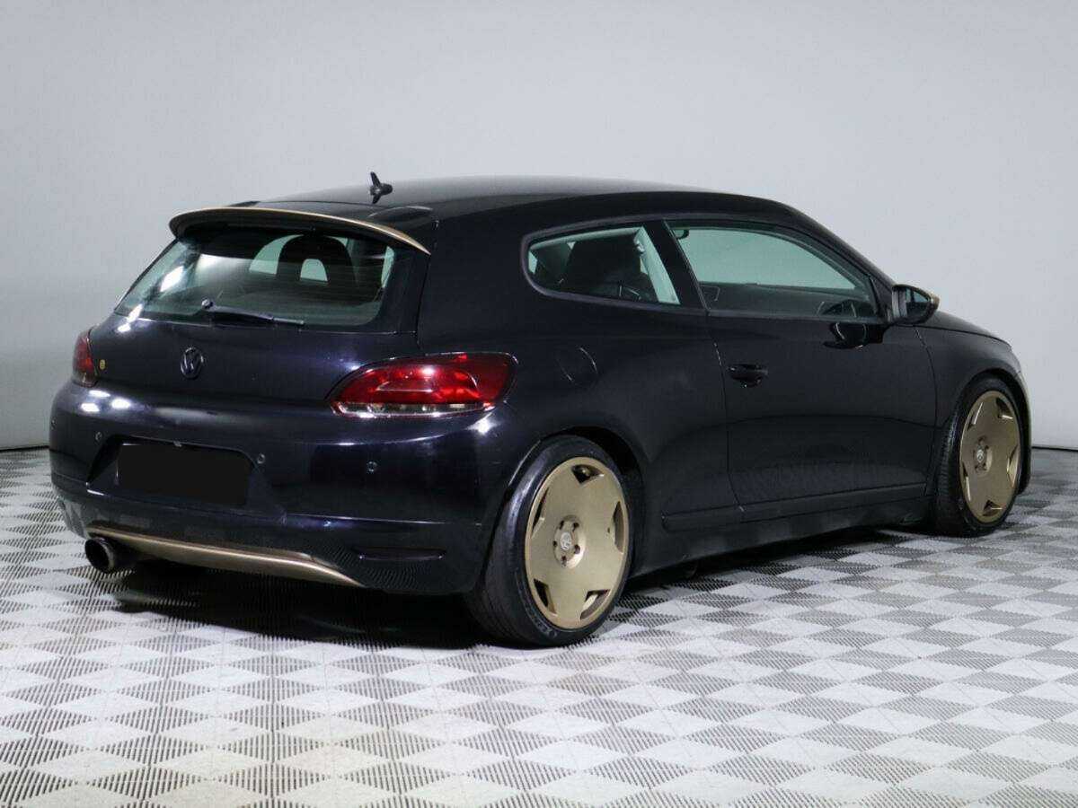 Купить Volkswagen Scirocco с пробегом. Фото: #4