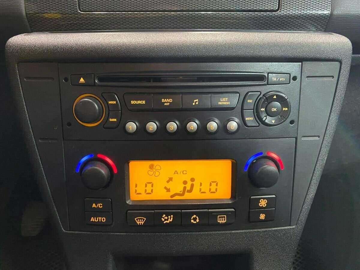 Купить Citroen C4 с пробегом. Фото: #14