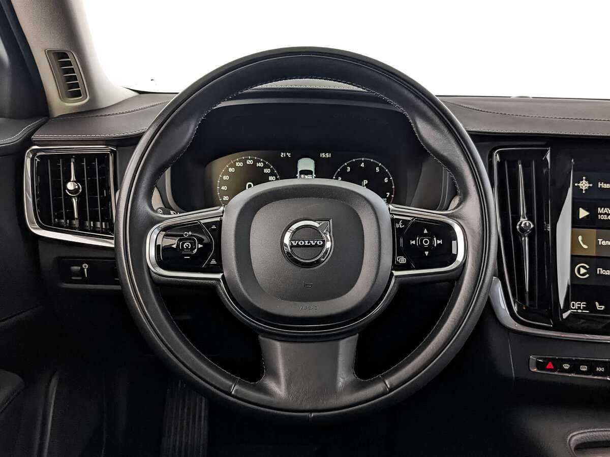 Купить Volvo S90 с пробегом. Фото: #17