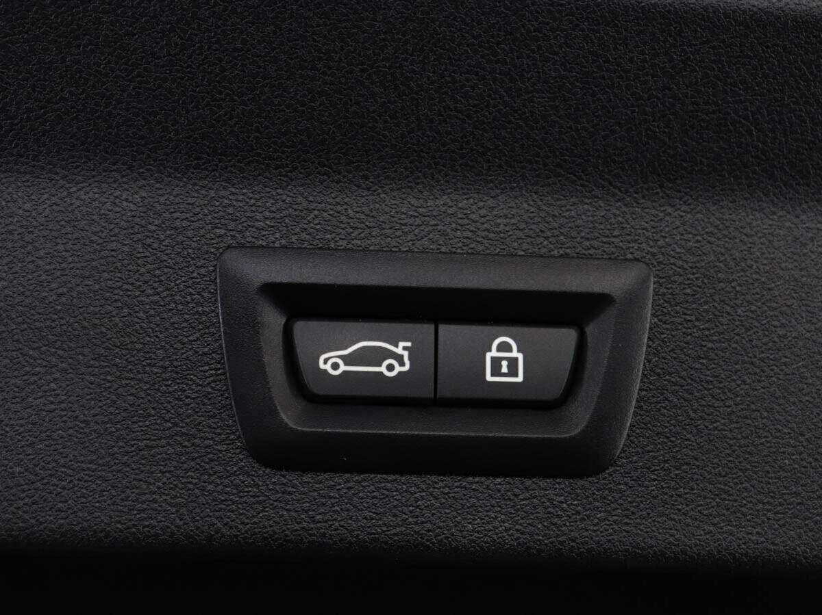 Купить BMW X3 с пробегом. Фото: #9
