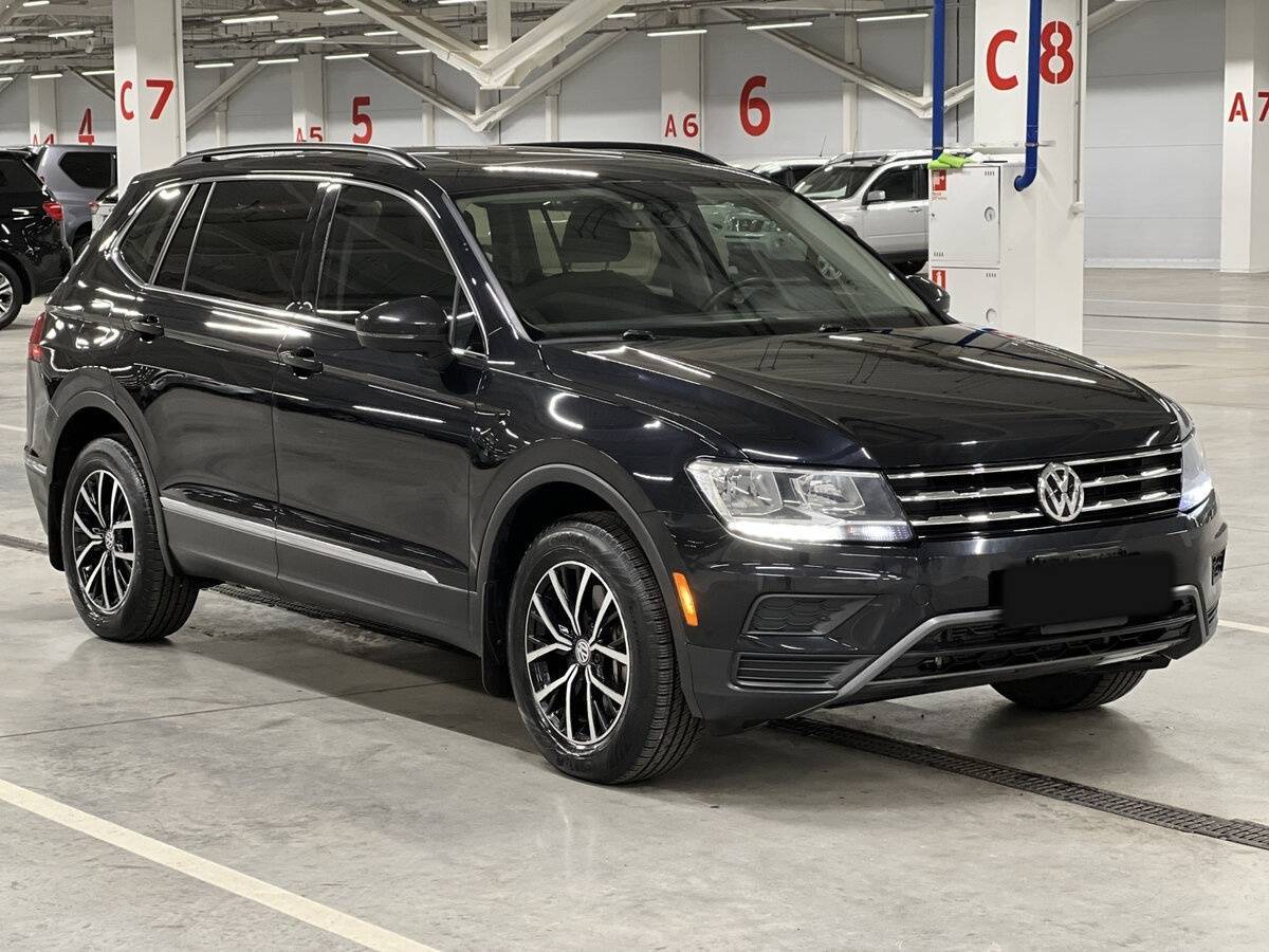 Купить Volkswagen Tiguan с пробегом. Фото: #2