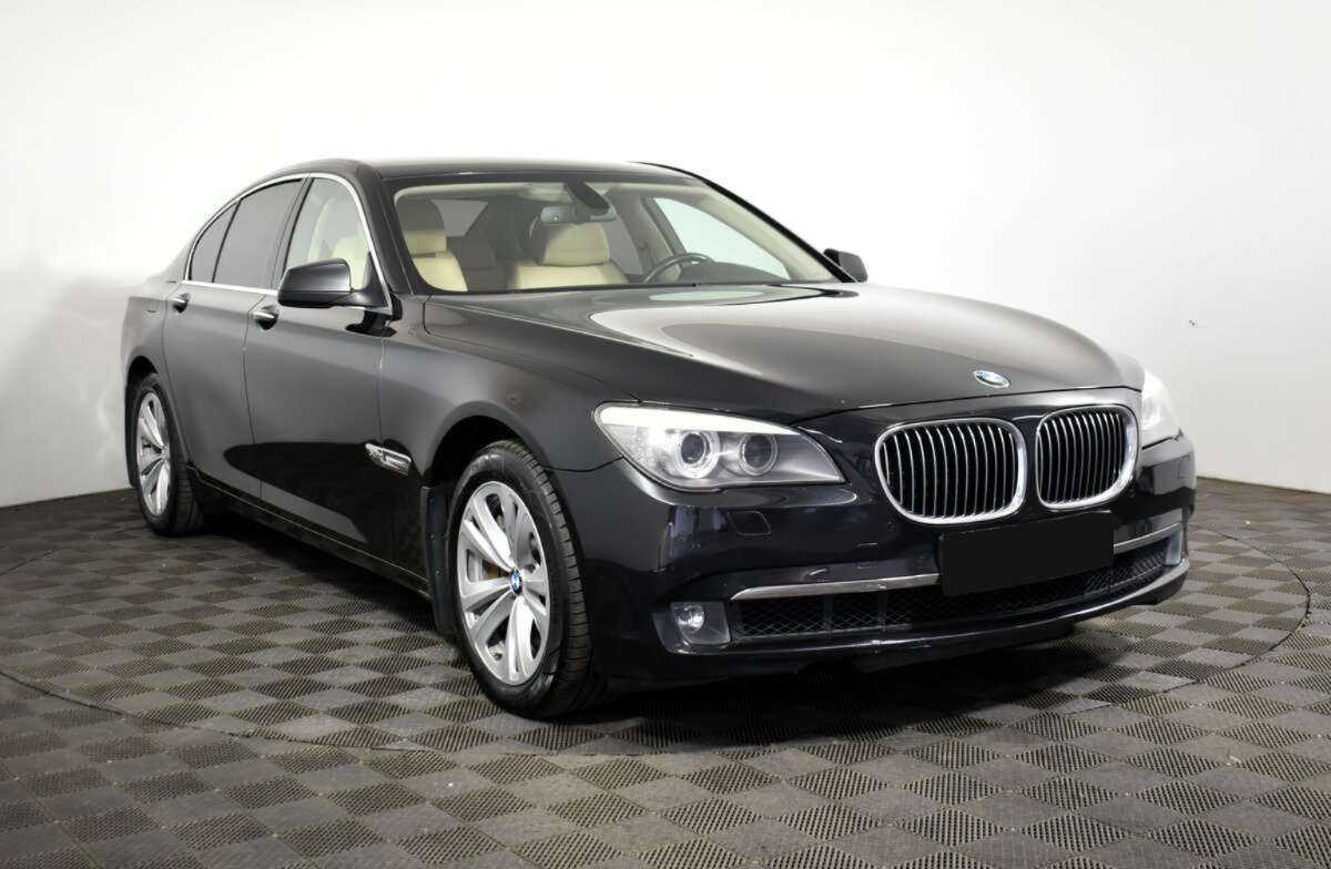 Купить BMW 7 серии с пробегом. Фото: #2