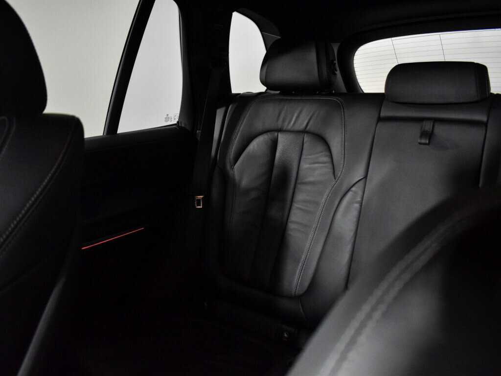 Купить BMW X5 с пробегом. Фото: #19