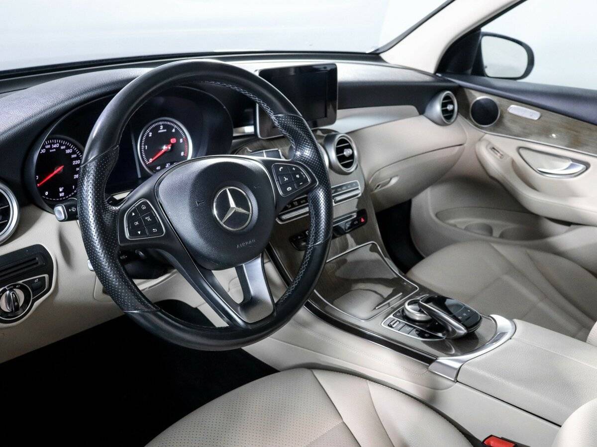 Купить Mercedes-Benz GLC с пробегом. Фото: #13