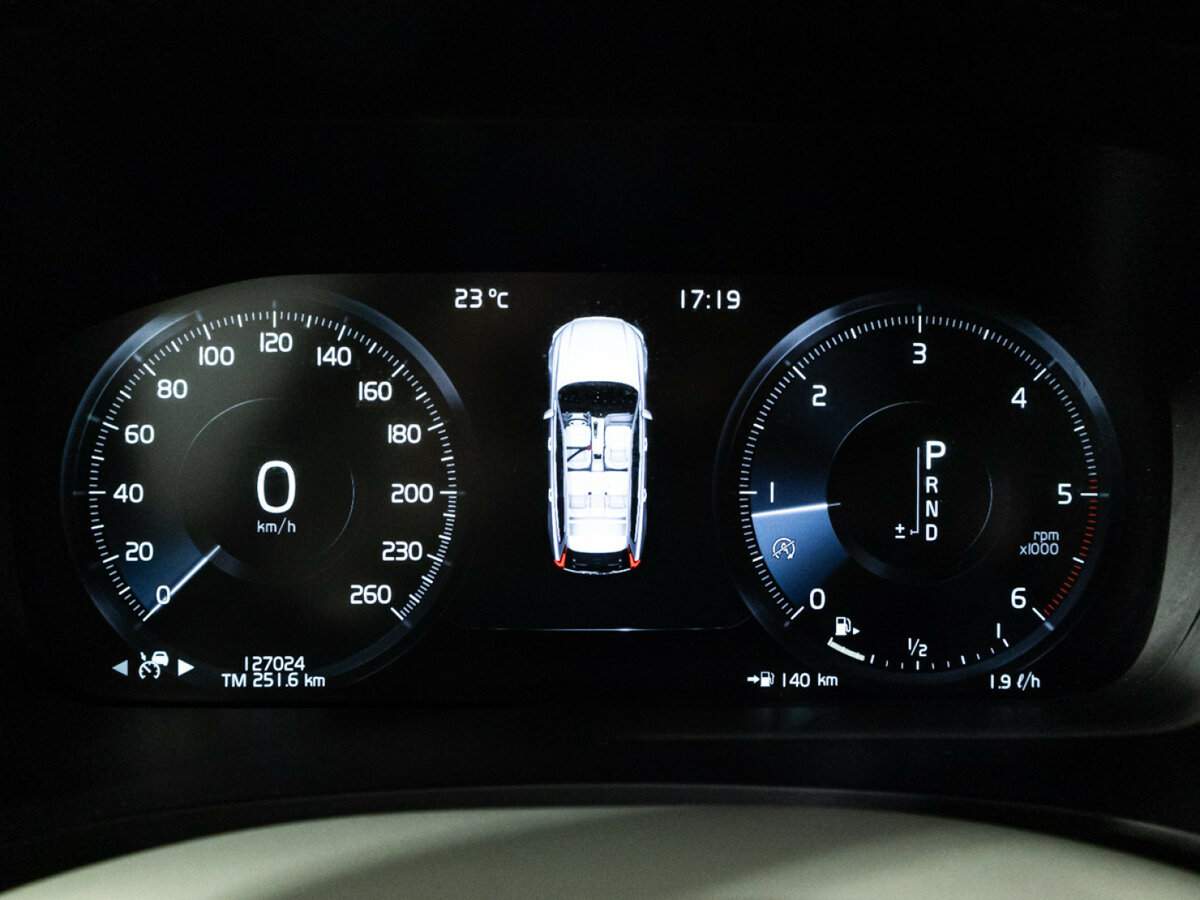 Купить Volvo V90 Cross Country с пробегом. Фото: #11