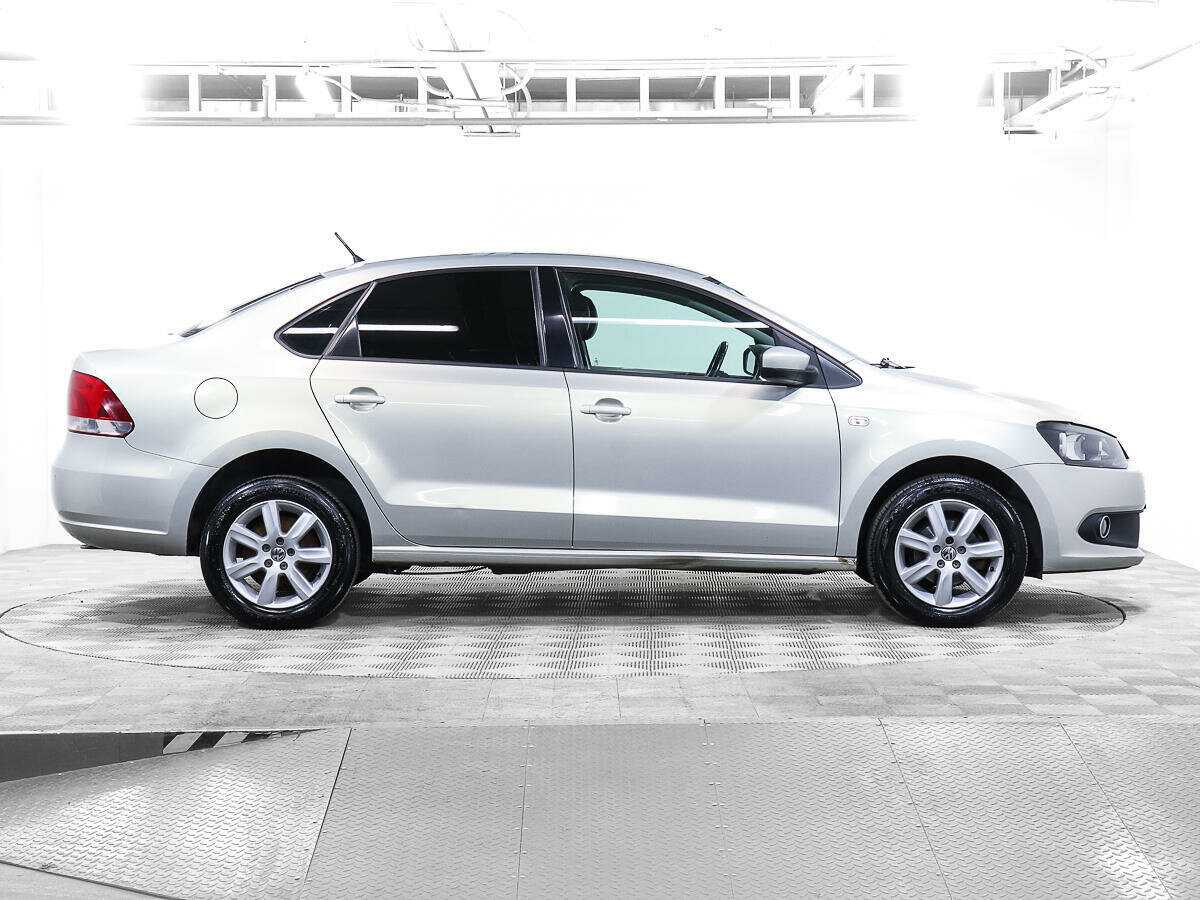 Купить Volkswagen Polo с пробегом. Фото: #3