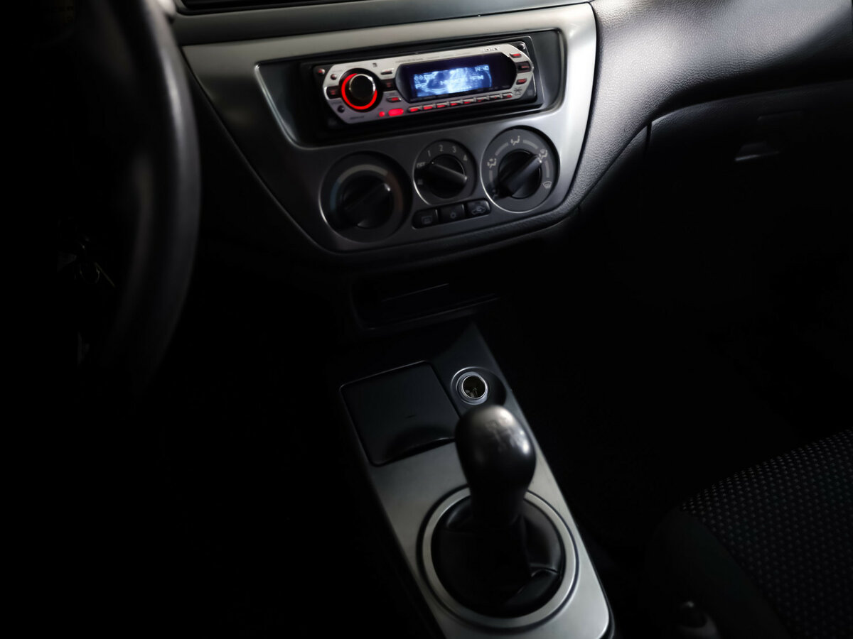 Купить Mitsubishi Lancer с пробегом. Фото: #11
