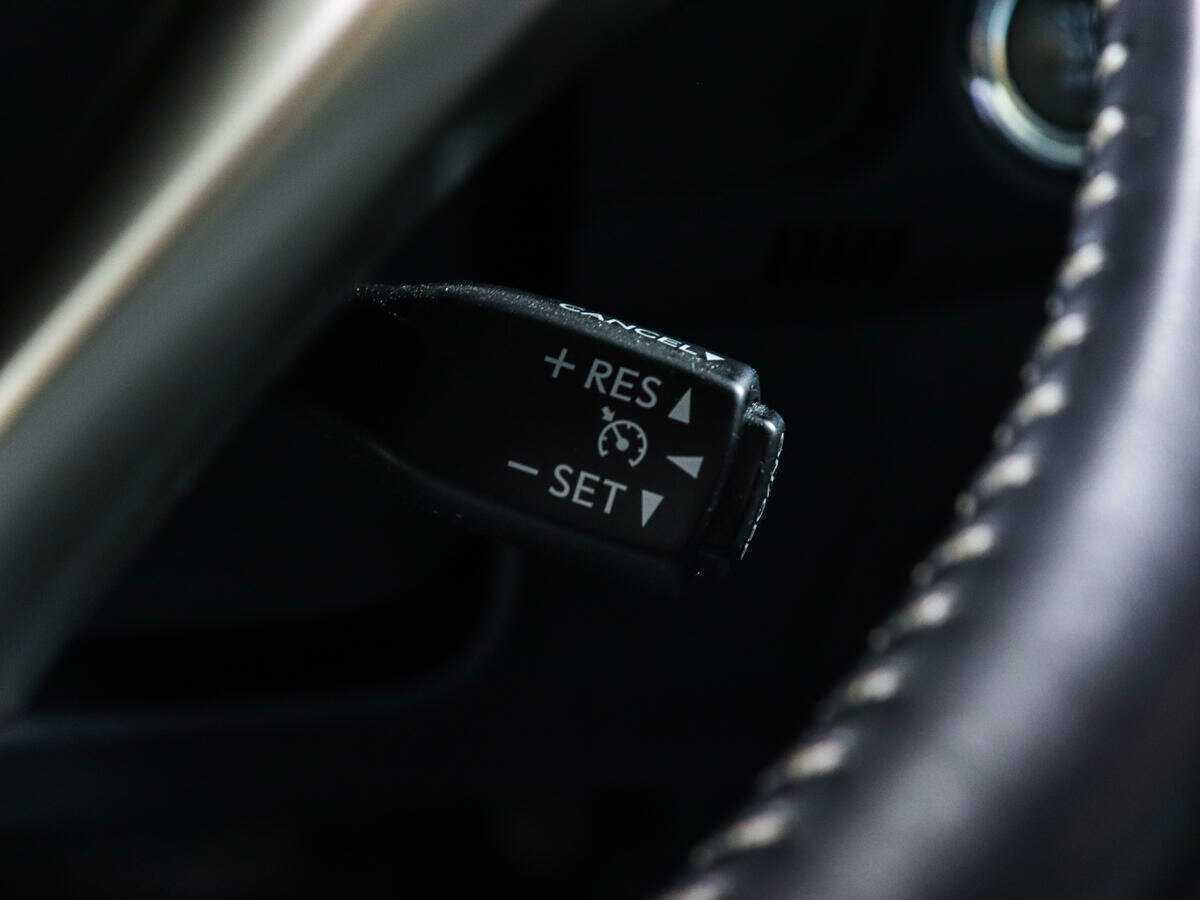 Купить Lexus ES с пробегом. Фото: #16