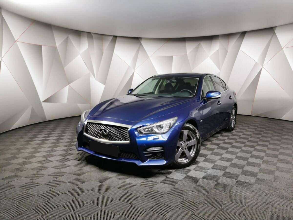 Купить Infiniti Q50 с пробегом. Фото: #0