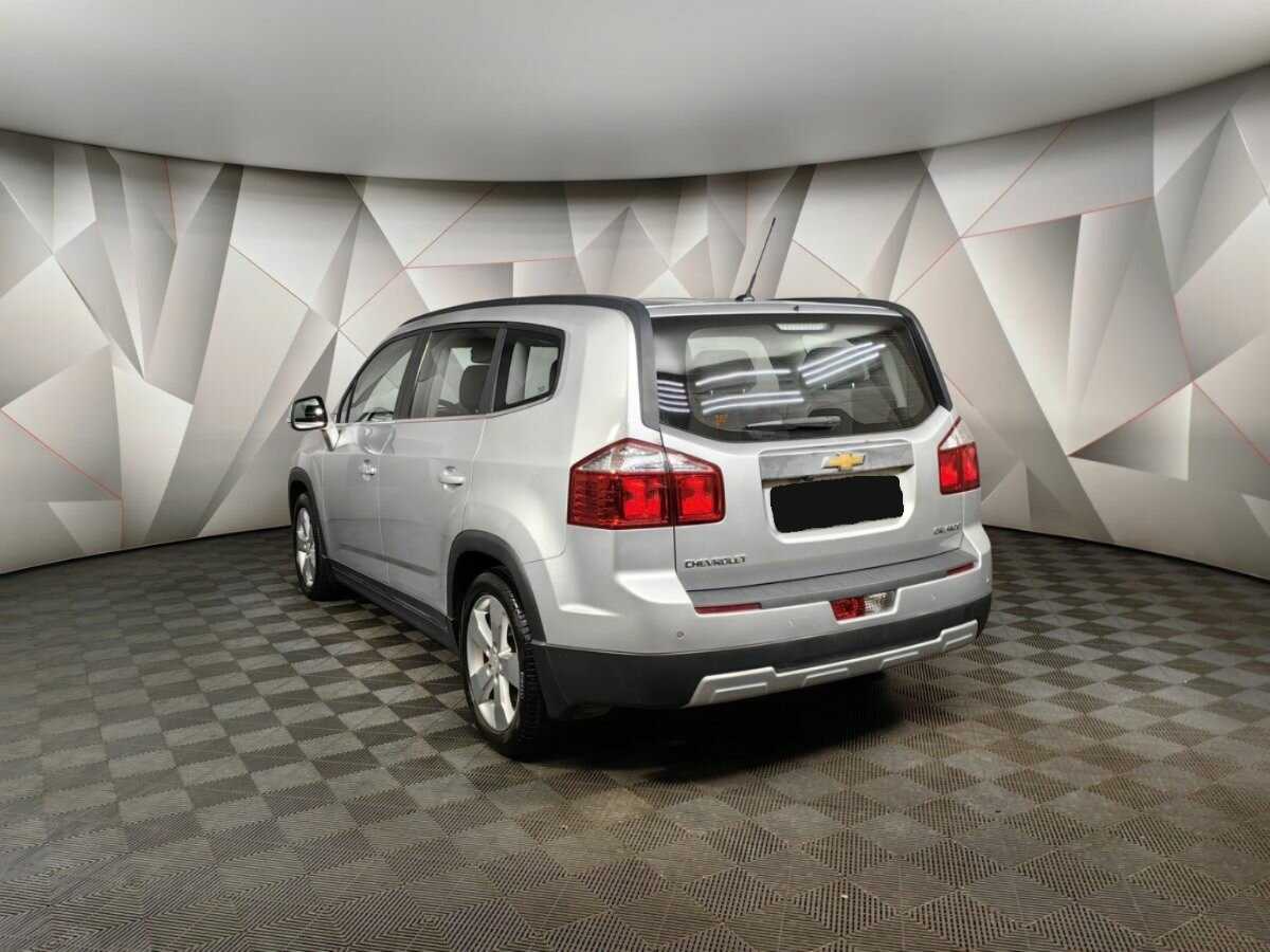Купить Chevrolet Orlando с пробегом. Фото: #3