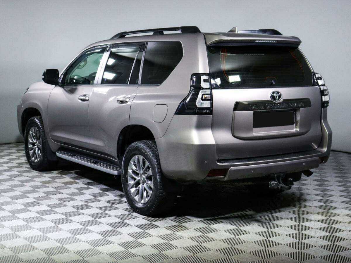 Купить Toyota Land Cruiser Prado с пробегом. Фото: #4