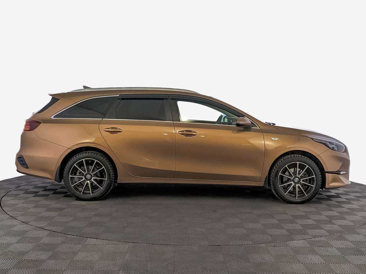 Купить Kia Ceed с пробегом. Фото: #3