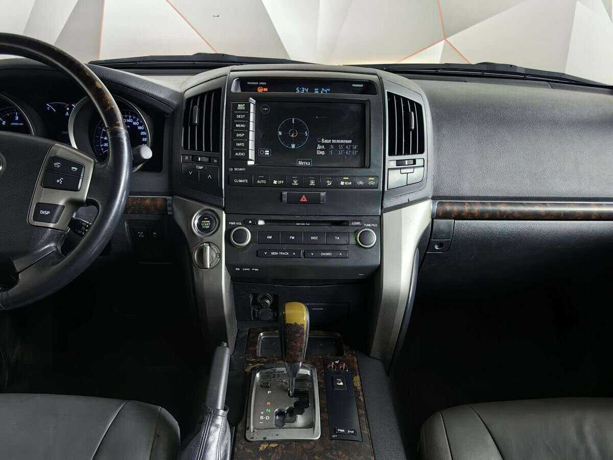Купить Toyota Land Cruiser с пробегом. Фото: #10