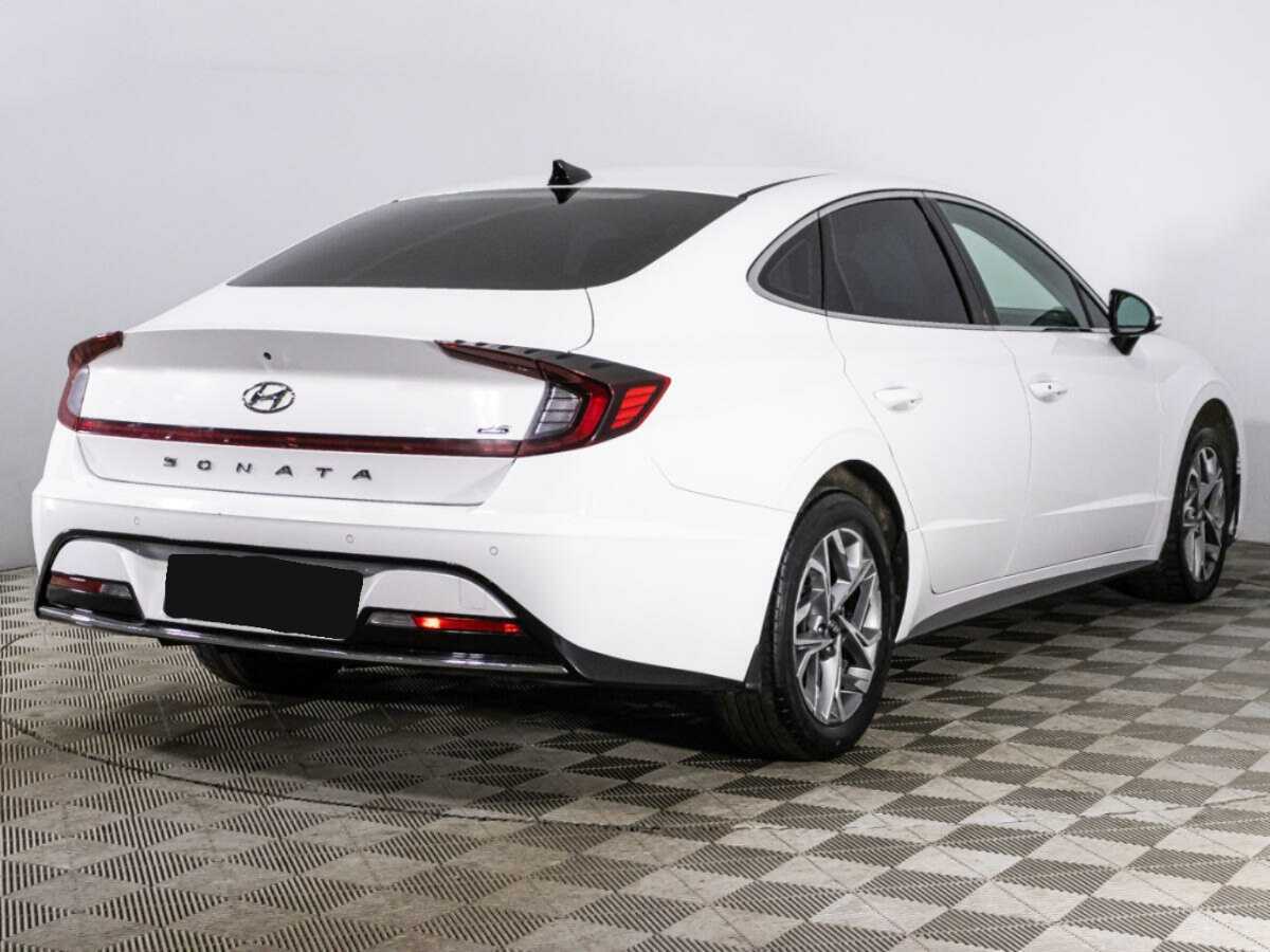 Купить Hyundai Sonata с пробегом. Фото: #4