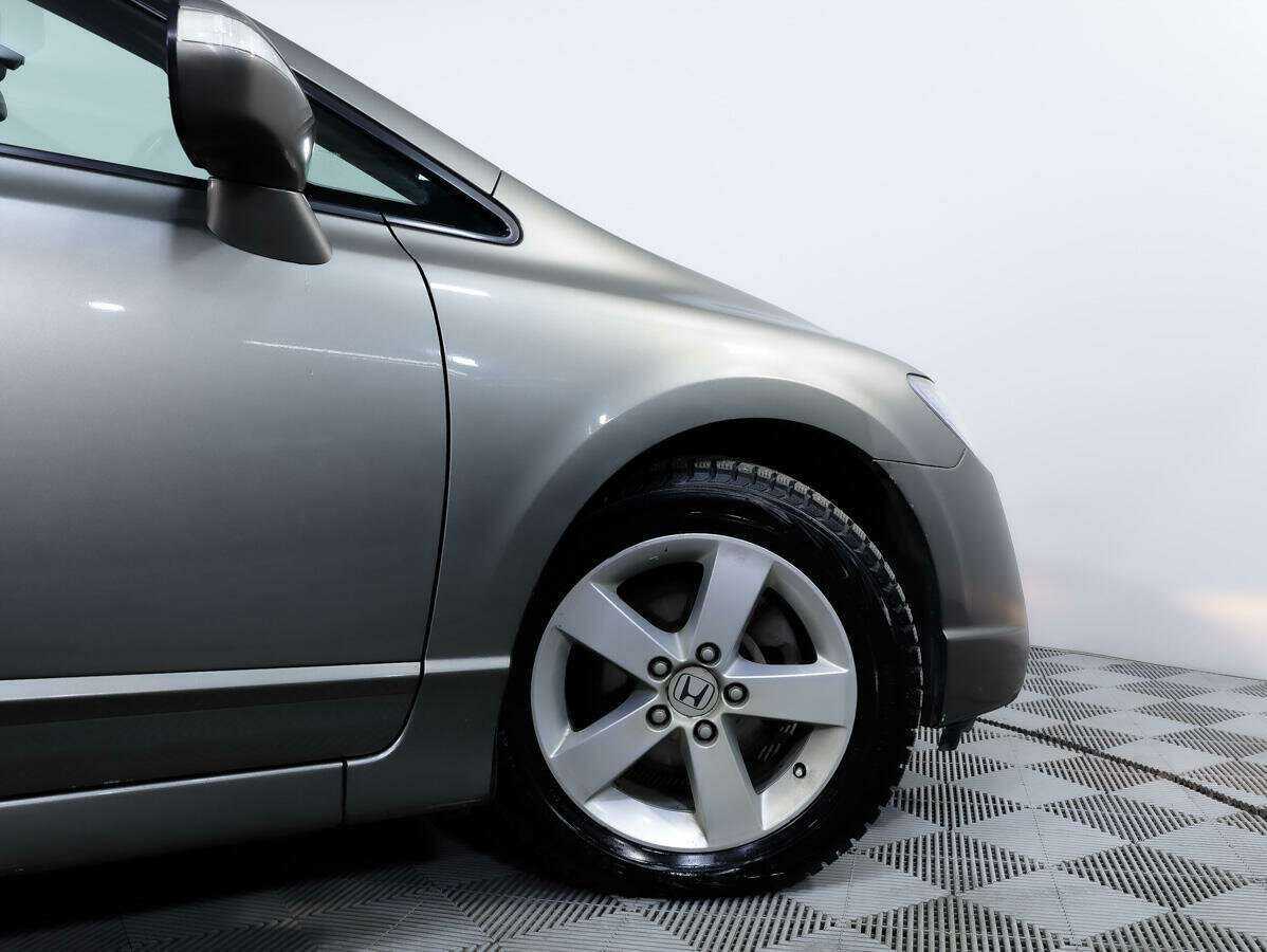 Купить Honda Civic с пробегом. Фото: #18