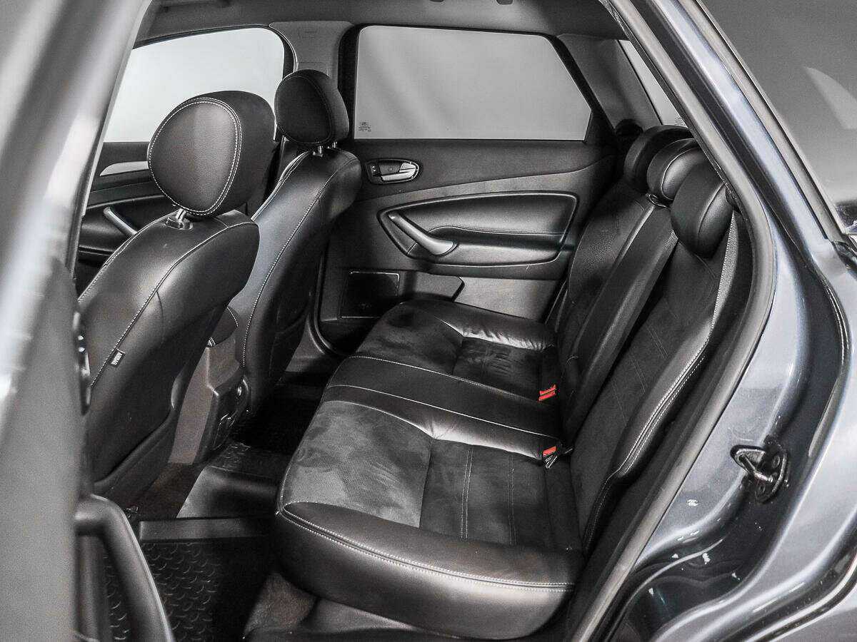 Купить Ford Mondeo с пробегом. Фото: #11
