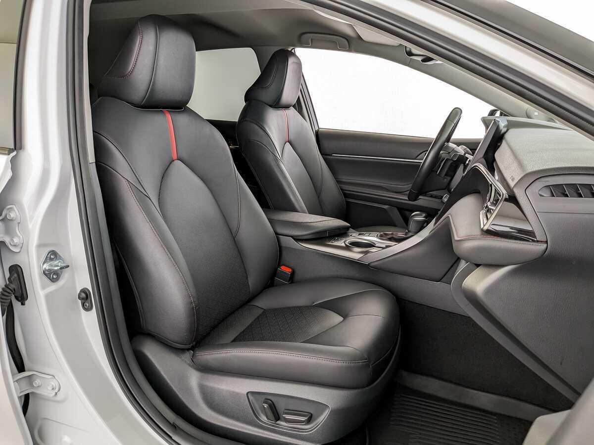 Купить Toyota Camry с пробегом. Фото: #19