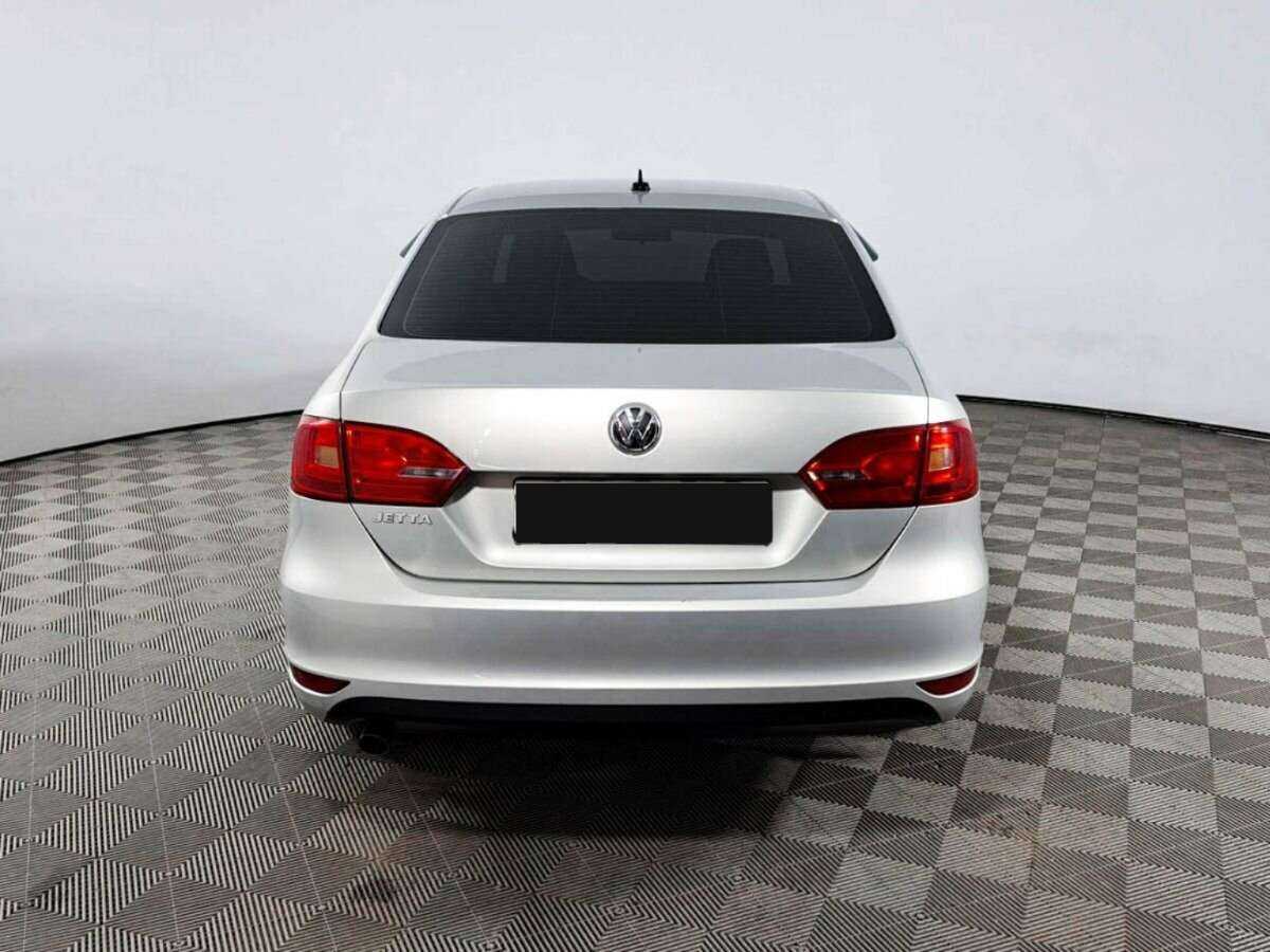 Купить Volkswagen Jetta с пробегом. Фото: #5