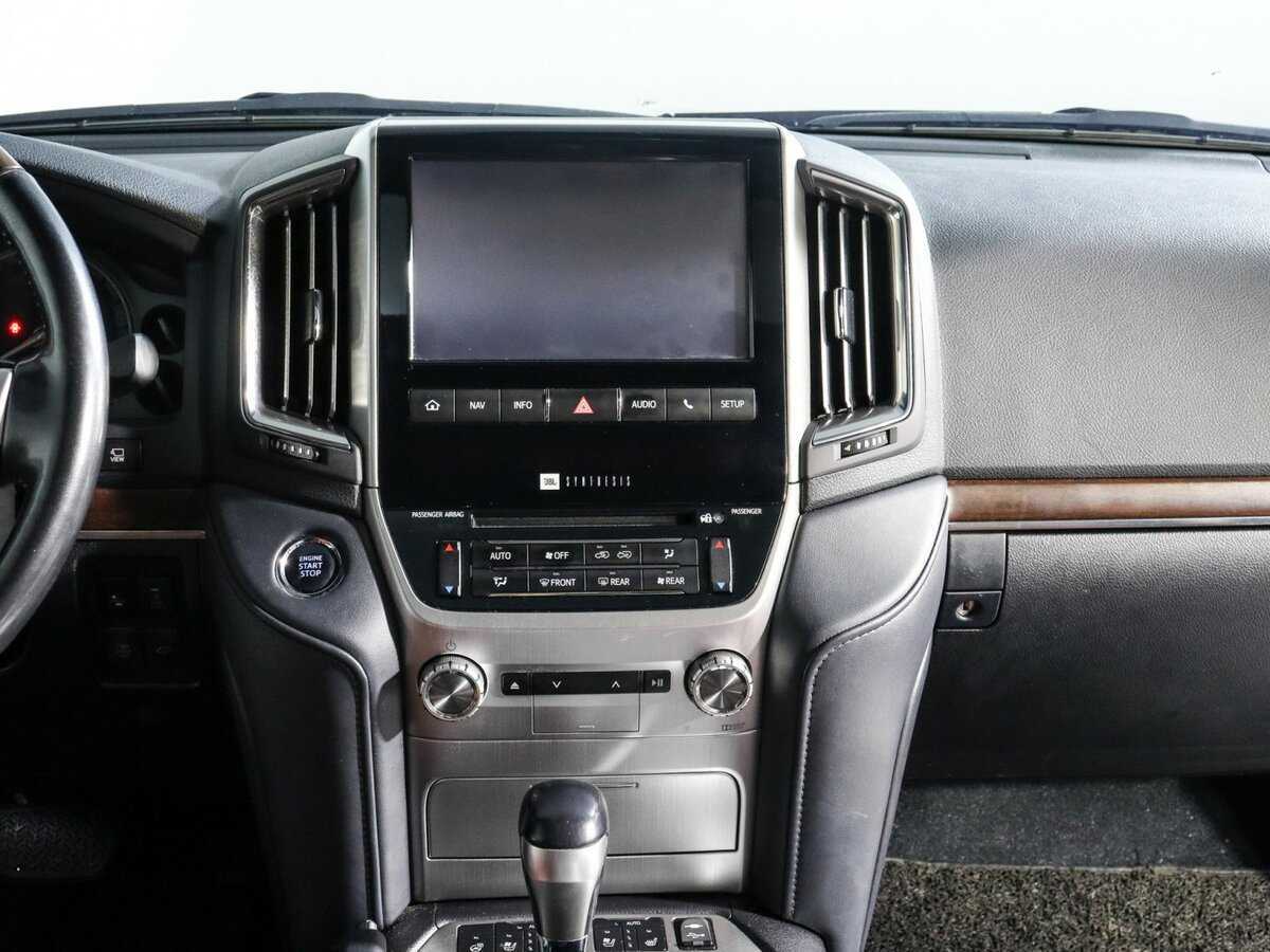 Купить Toyota Land Cruiser с пробегом. Фото: #8