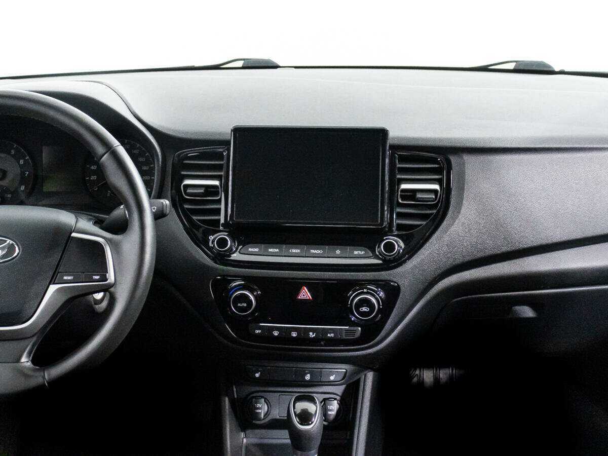 Купить Hyundai Solaris с пробегом. Фото: #13