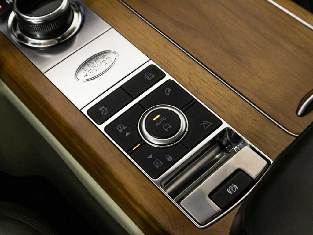 Купить Land Rover Range Rover с пробегом. Фото: #22