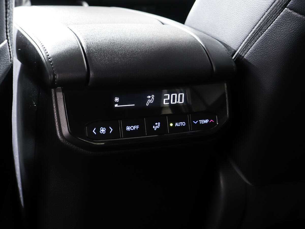 Купить Toyota Highlander с пробегом. Фото: #22