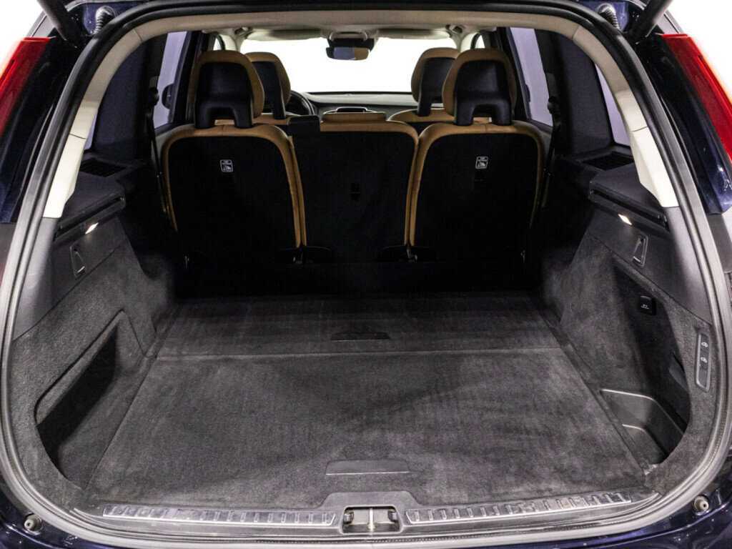 Купить Volvo XC90 с пробегом. Фото: #14