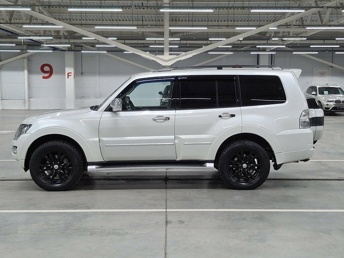 Купить Mitsubishi Pajero с пробегом. Фото: #7