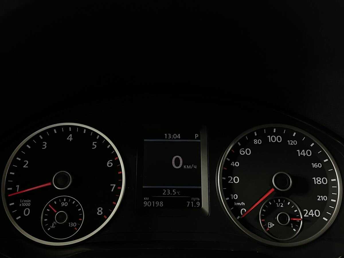 Купить Volkswagen Tiguan с пробегом. Фото: #10