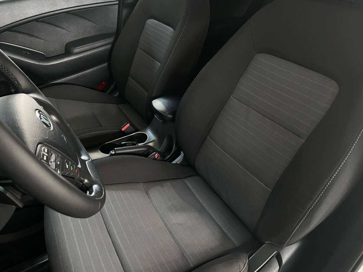 Купить Kia Cerato с пробегом. Фото: #16