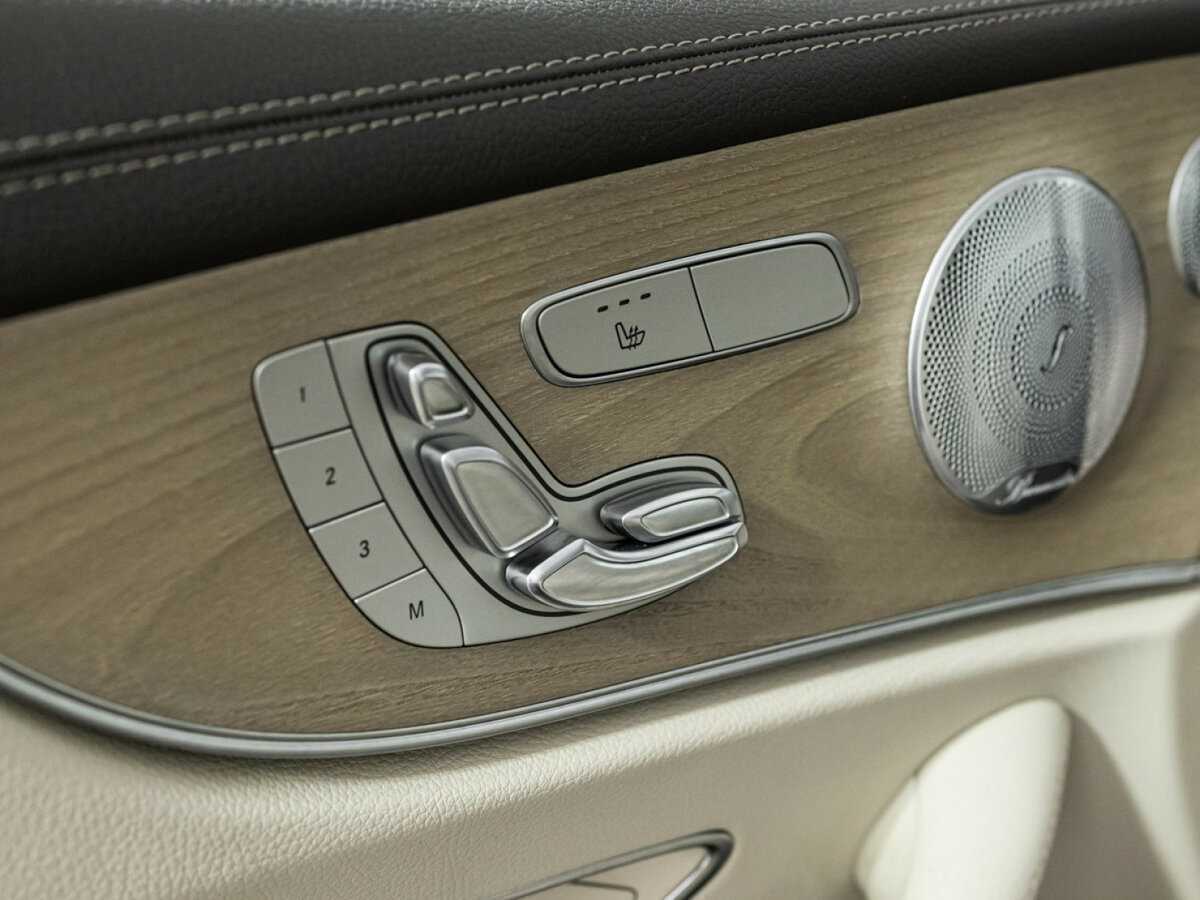 Купить Mercedes-Benz E-Класс с пробегом. Фото: #16