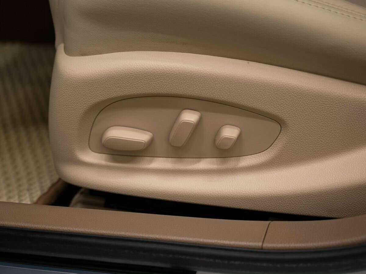 Купить Cadillac CTS с пробегом. Фото: #23
