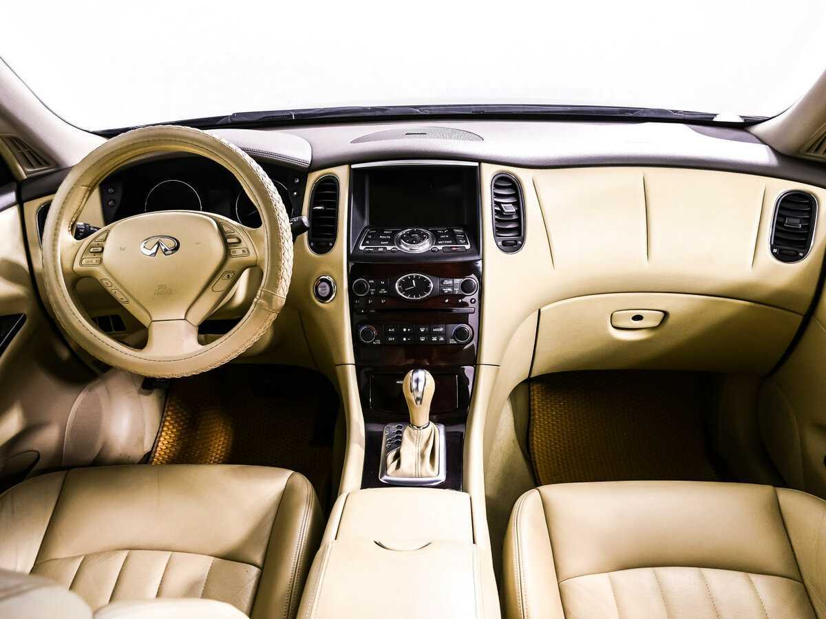 Купить Infiniti EX с пробегом. Фото: #10