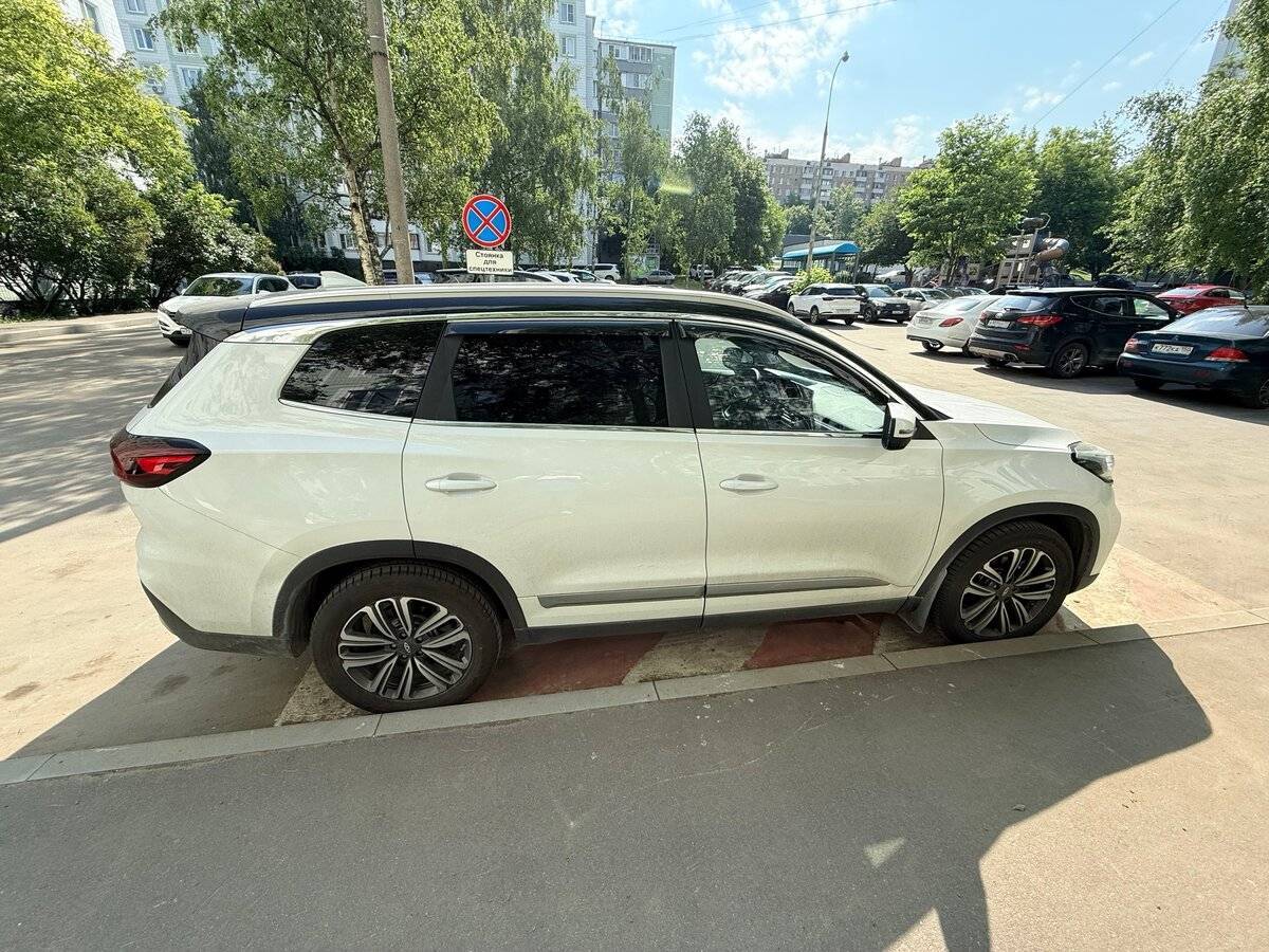 Купить Chery Tiggo 8 с пробегом. Фото: #1
