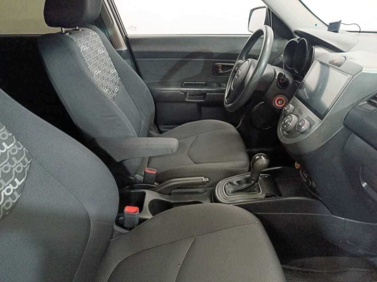 Купить Kia Soul с пробегом. Фото: #9
