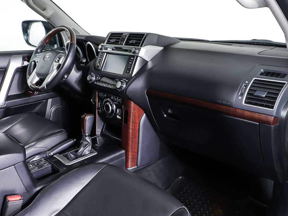 Купить Toyota Land Cruiser Prado с пробегом. Фото: #8