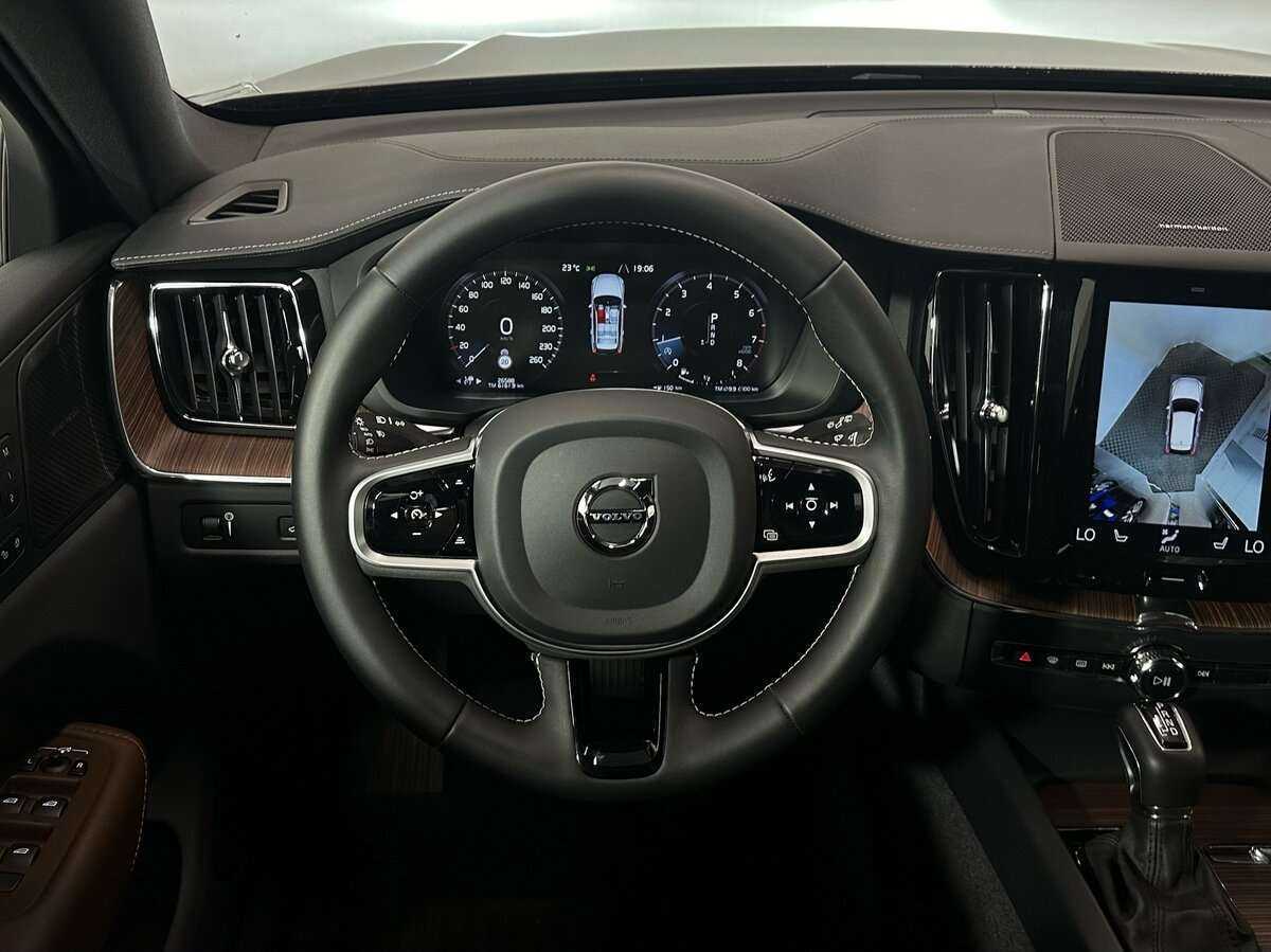 Купить Volvo XC60 с пробегом. Фото: #13