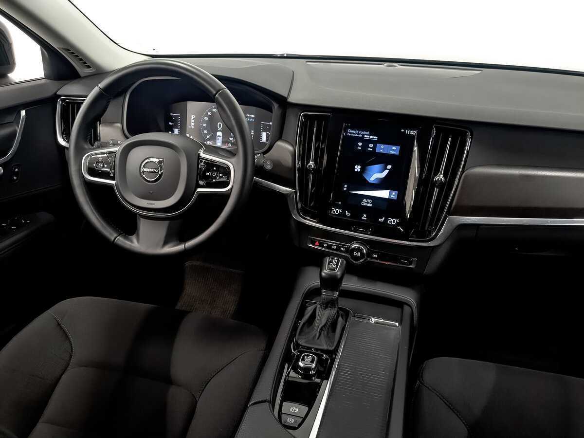Купить Volvo V90 Cross Country с пробегом. Фото: #24