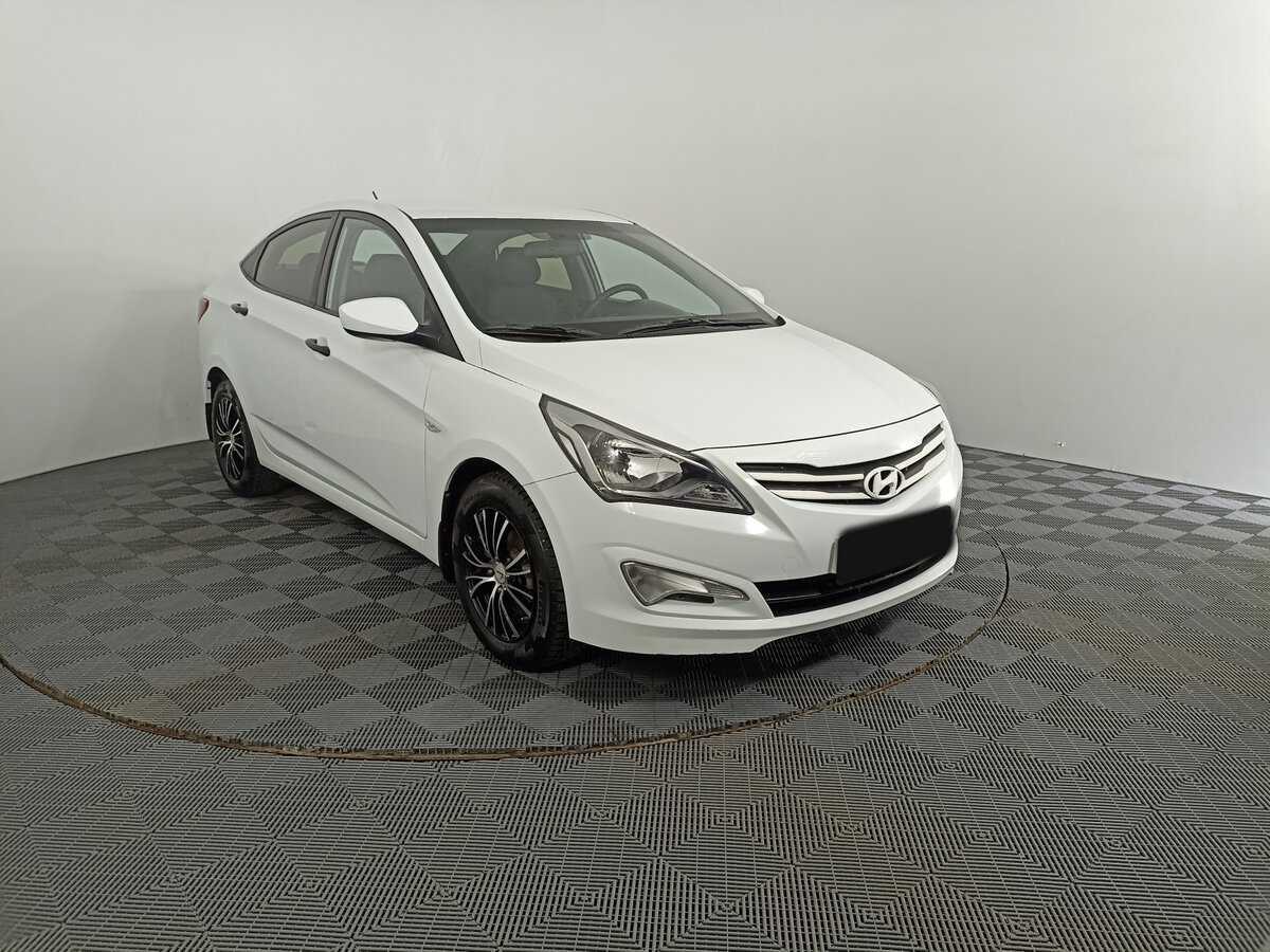 Купить Hyundai Solaris с пробегом. Фото: #2