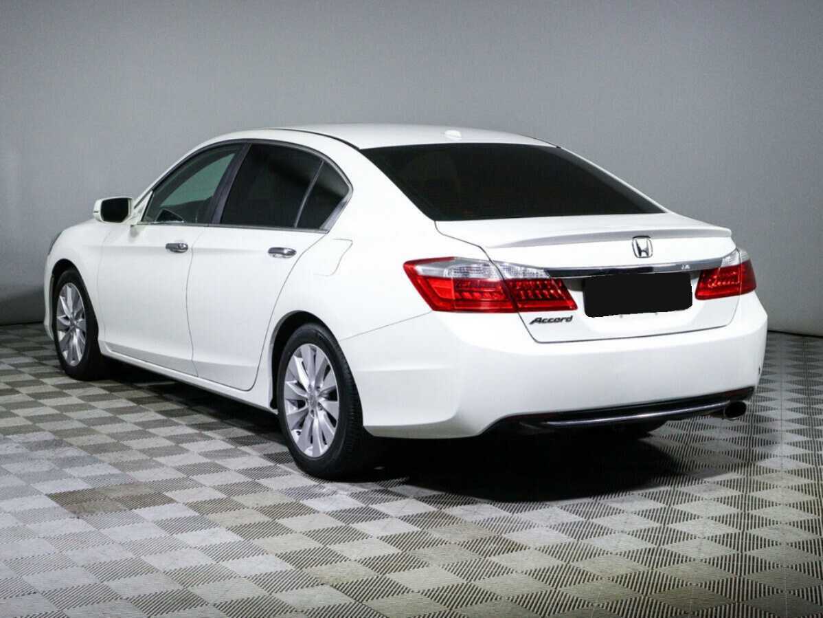 Купить Honda Accord с пробегом. Фото: #5