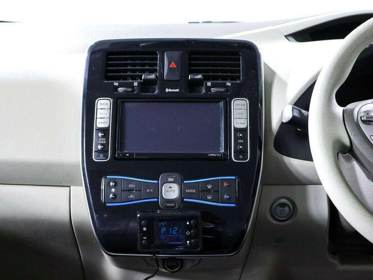 Купить Nissan Leaf с пробегом. Фото: #10