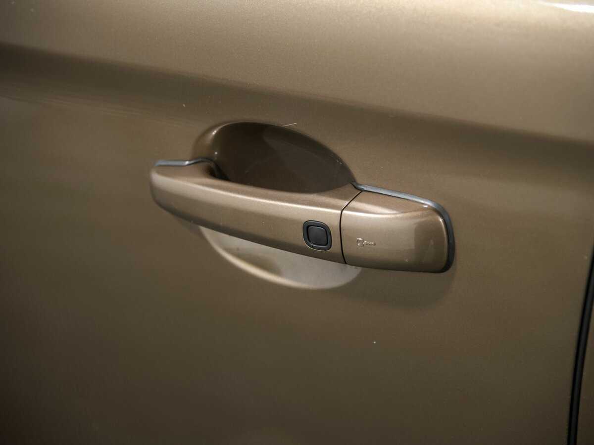 Купить Volvo XC60 с пробегом. Фото: #17