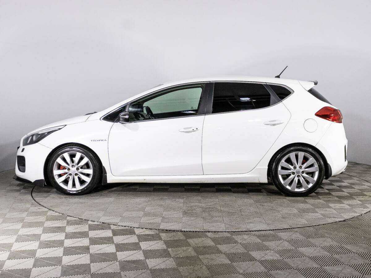 Купить Kia Ceed GT с пробегом. Фото: #7